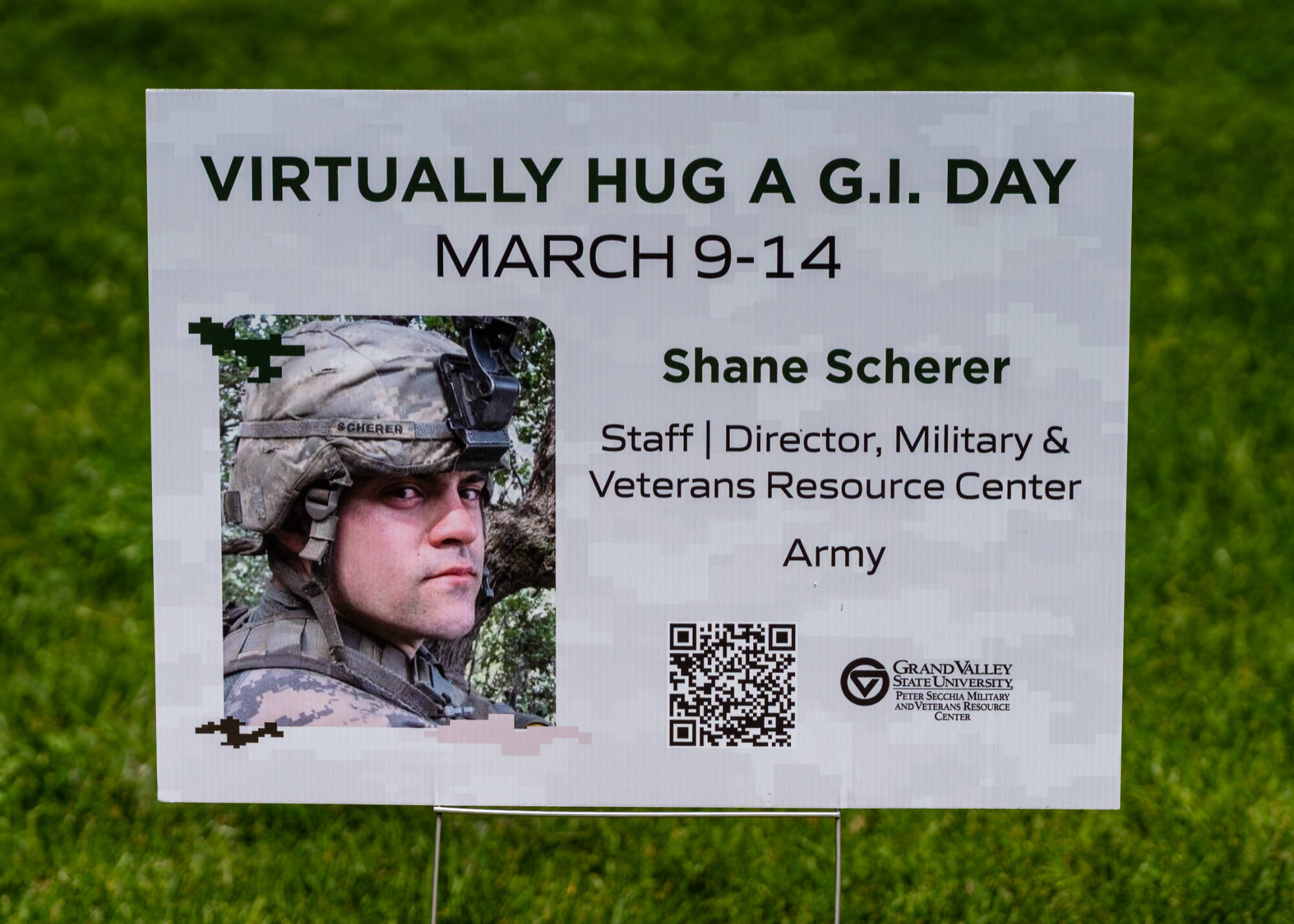 Virtually Hug a GI Sign